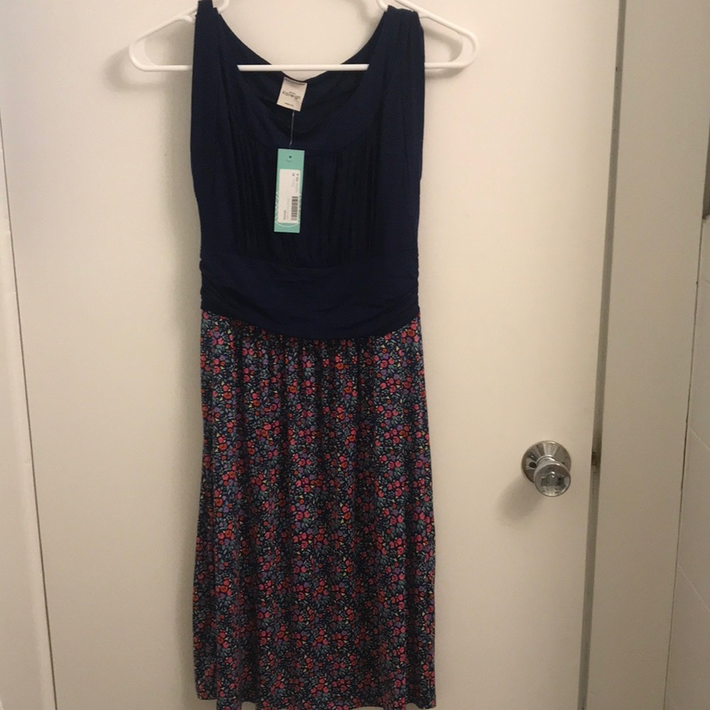 Casual sleeveless dress (tags still on)